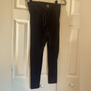 Victoria’s Secret Pink leggings.